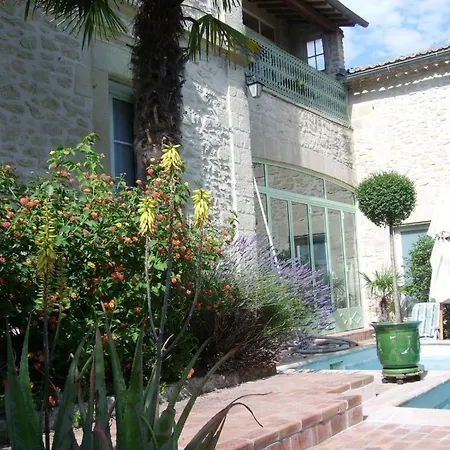 Couette-café La Demeure *