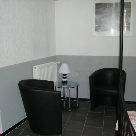 Couette-café La Demeure *