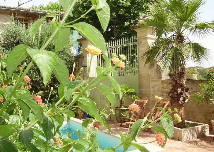 La Demeure Bed & Breakfast Aubais